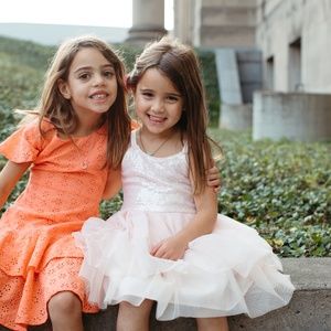 Meet your Posher, Elizabeth